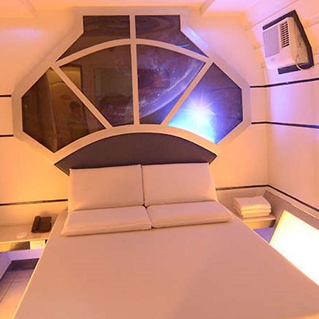 Astrotel Guadalupe Mandaluyong Exteriér fotografie